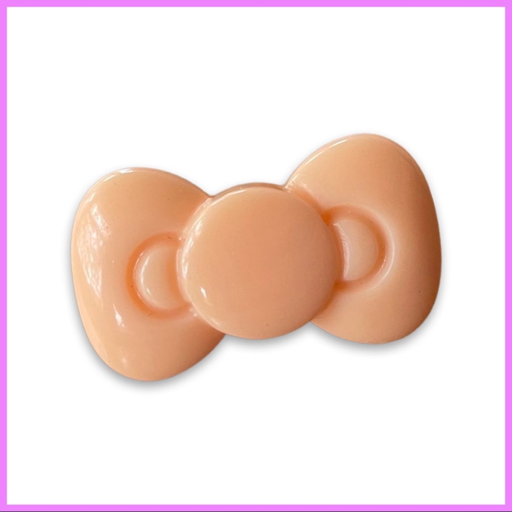 Small Hello Kitty Bow Pin